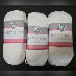 Fair Isle Liberty Chunky White Yarn, 262 Yds X3